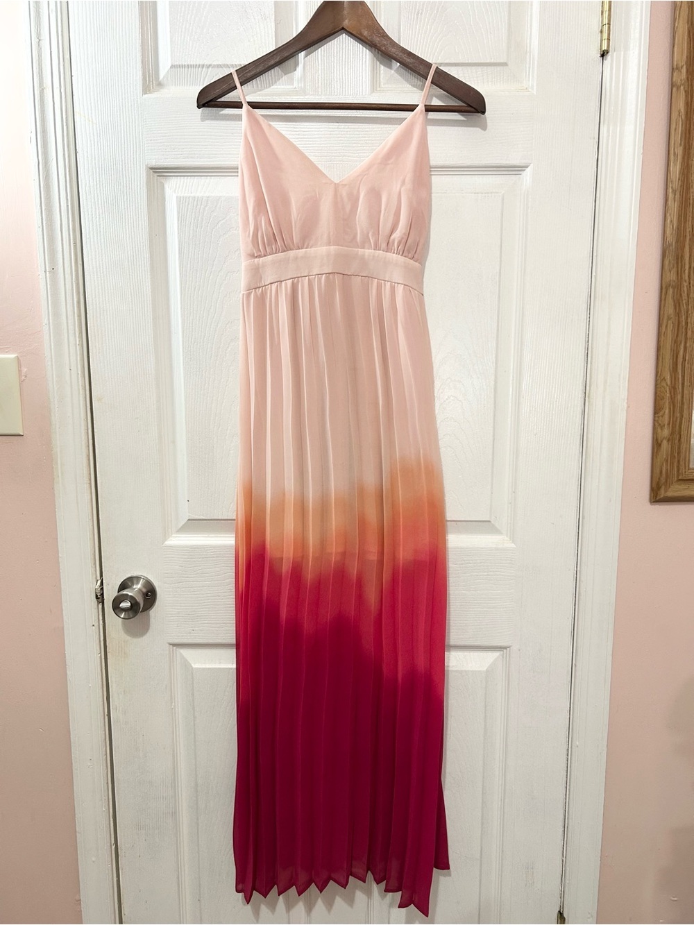 Allison & Kelly Ombre Pleated Maxi Dress Spaghetti Strap V-Neck Pink Magenta S